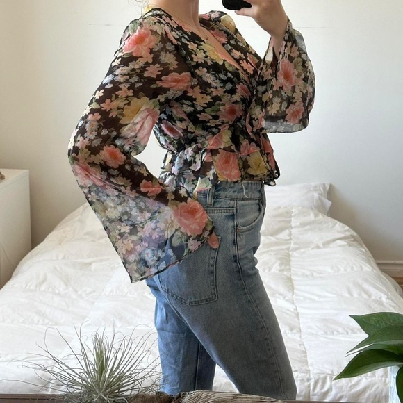 Floral sheer bell sleeve blouse with tie-up detail - Picture 5 of 5